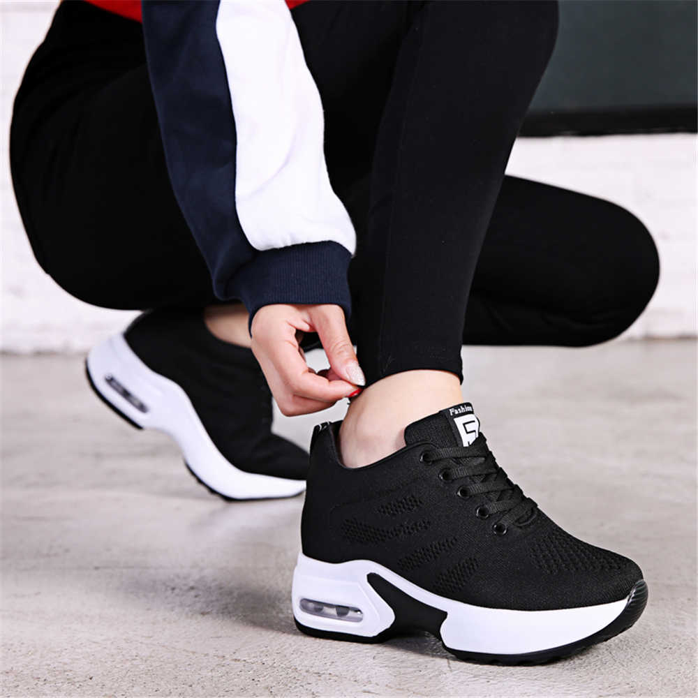 Height Up Fabric Best Sneakers - Women Shoes Types ulasan dan harga