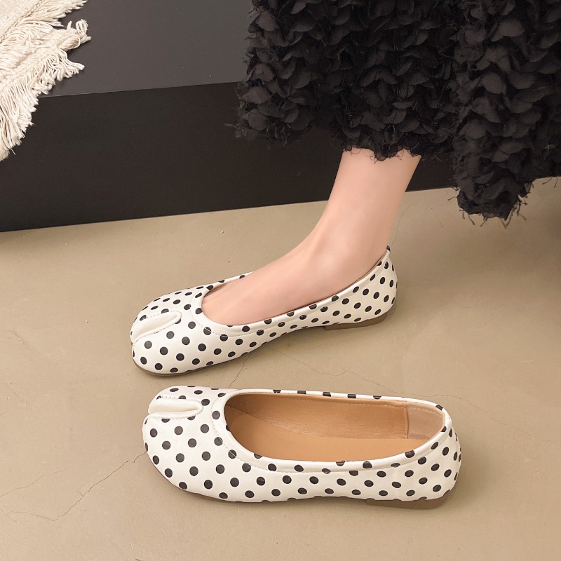 Women Split Toe Flats Polka Do - Women'S Shoes For Standing All Day ulasan dan harga