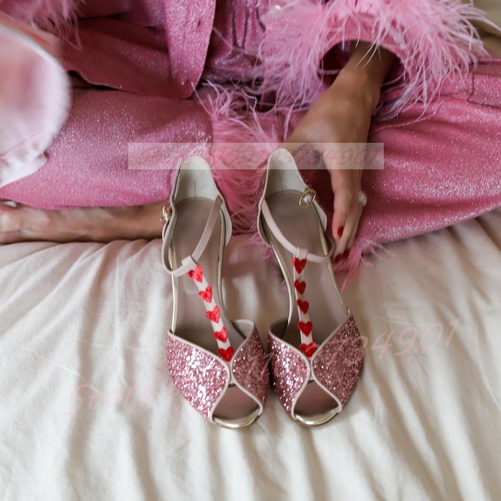 Pink Glitter Heart-Shaped Heel - Metallic Heel Sandal ulasan dan harga