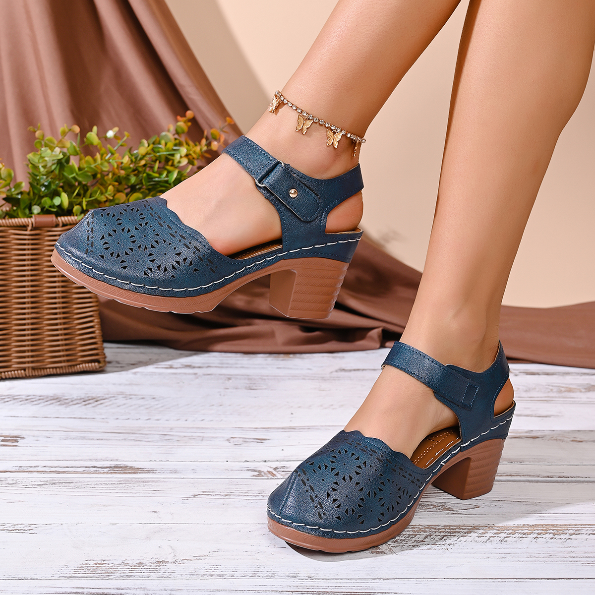 Women Casual Shoes Hollow Clos - Square Toe Mule ulasan dan harga